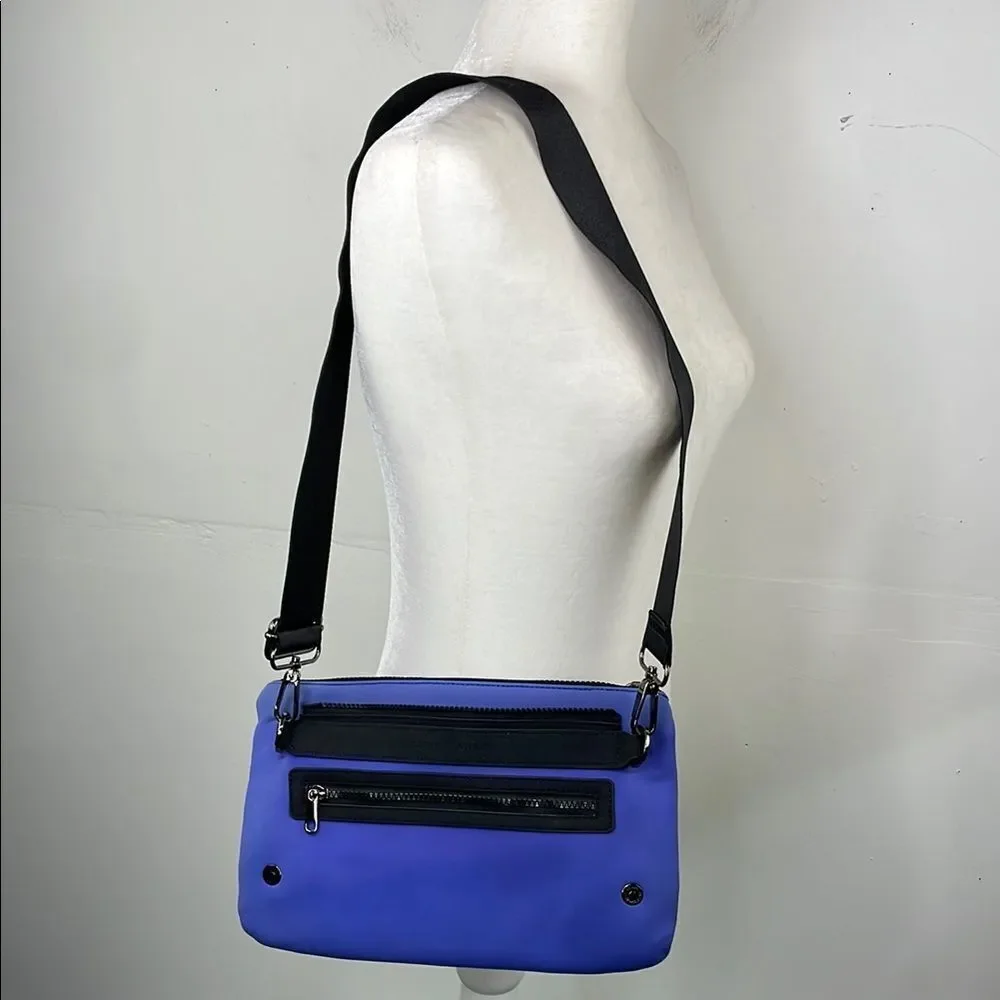 CARAA X ATHLETA CONVERTIBLE POUCH Blue Shoulder Bag